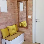 Tiki Tita Apartament *